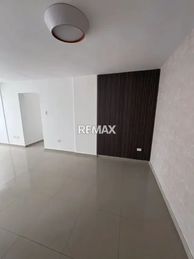 Remodelado Apartamento En Venta En La Trigaleña - 5