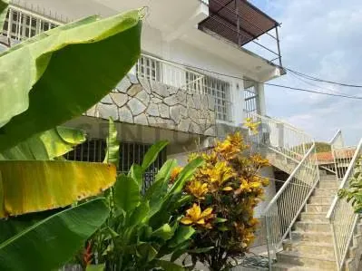Anexo en Maracay la Coromoto PLanta 1 de casa