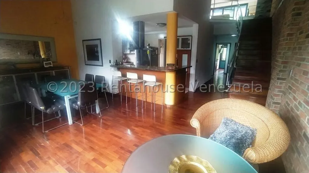 Apartamento (Multiples Niveles) en Venta en Mampote, Miranda - 2
