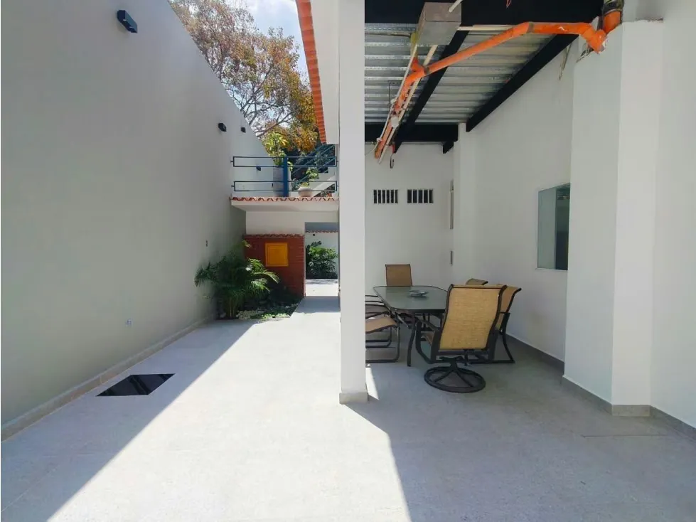 CASA COLINAS DE BELLO MONTE 1.240 M2 DE TRES NIVELES MAS TERRAZA - 21