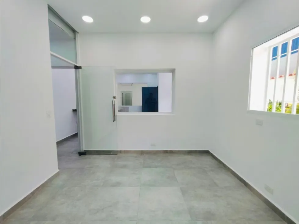 CASA COLINAS DE BELLO MONTE 1.240 M2 DE TRES NIVELES MAS TERRAZA - 43