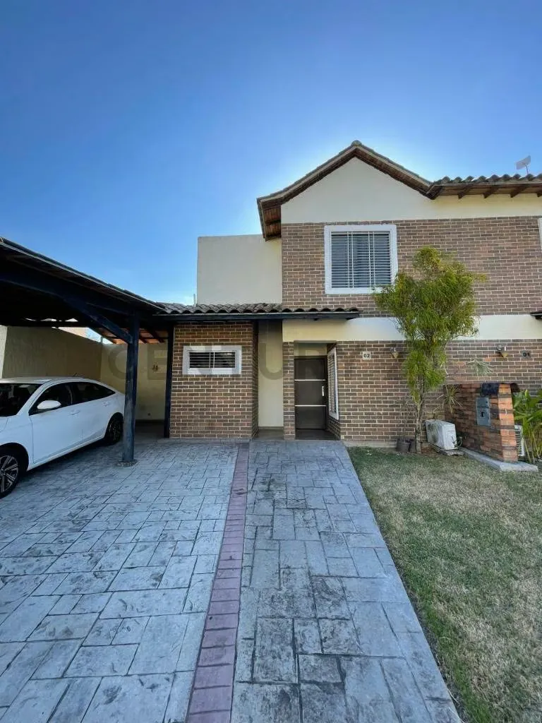 Alquiler de Tonwhouse Amoblado