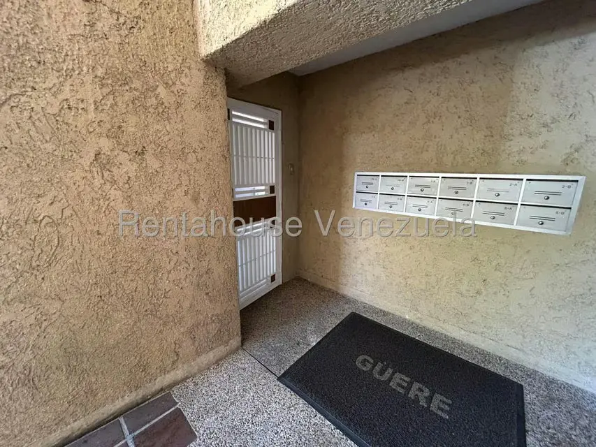 Apartamento (1 Nivel) en Venta en Los Samanes, Distrito Metropolitano - 3