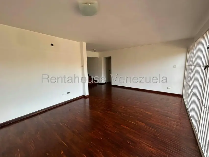 Apartamento (1 Nivel) en Venta en Los Samanes, Distrito Metropolitano - 6