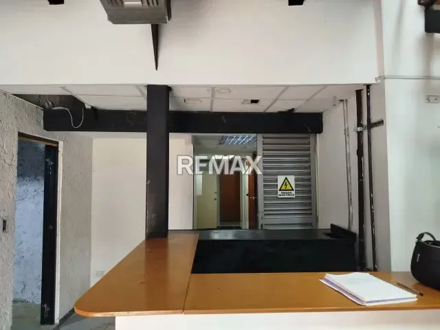 Amplio y Estratégico LOCAL 380m2 en dos niveles. La Urbina - 11