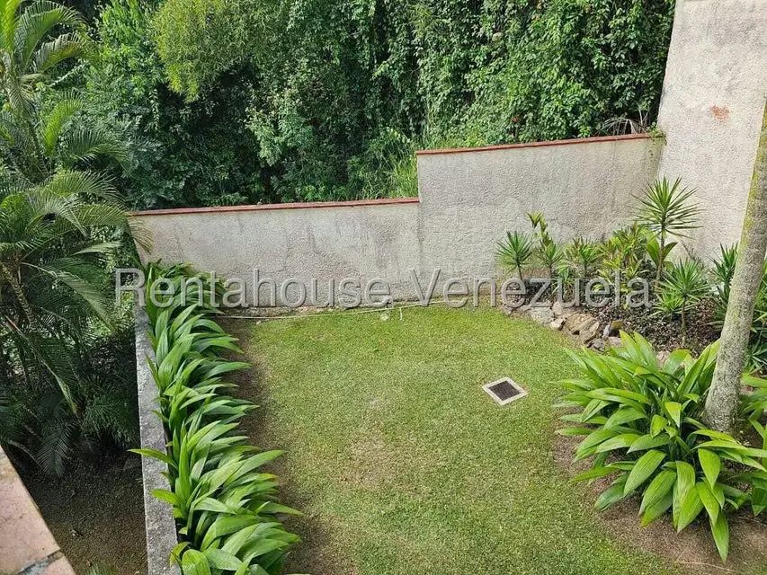 Casa (Contemporaneo) en Venta en La Lagunita Country Club, Distrito Metropolitano - 40