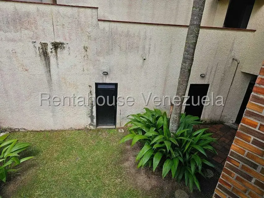 Casa (Contemporaneo) en Venta en La Lagunita Country Club, Distrito Metropolitano - 43