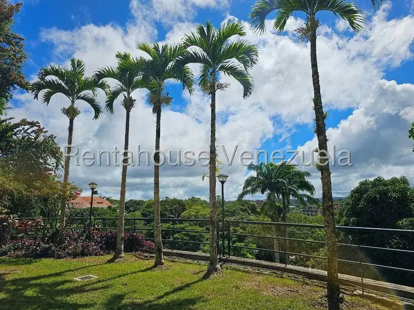 Casa (Contemporaneo) en Venta en La Lagunita Country Club, Distrito Metropolitano - 49