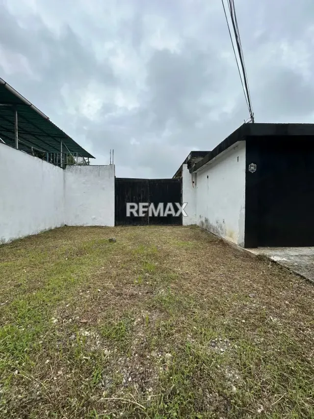 ¡OPORTUNIDAD DE INVERSIÓN! EN VENTA CASA CON POTENCIAL COMERCIAL - 2