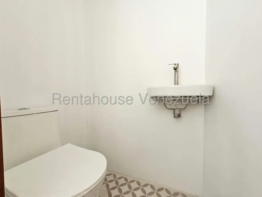 Apartamento (1 Nivel) en Alquiler en San Roman, Distrito Metropolitano - 27