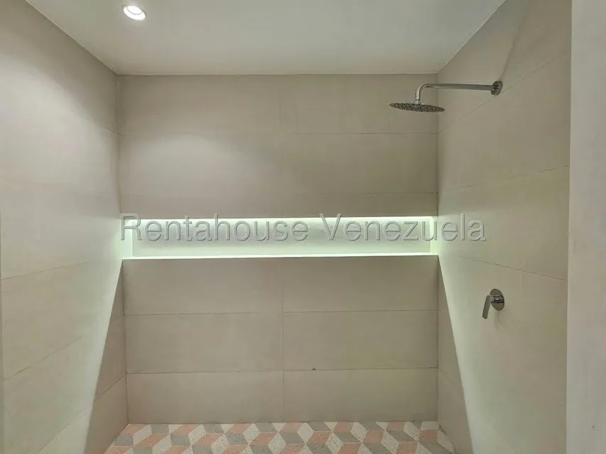 Apartamento (1 Nivel) en Alquiler en San Roman, Distrito Metropolitano - 33