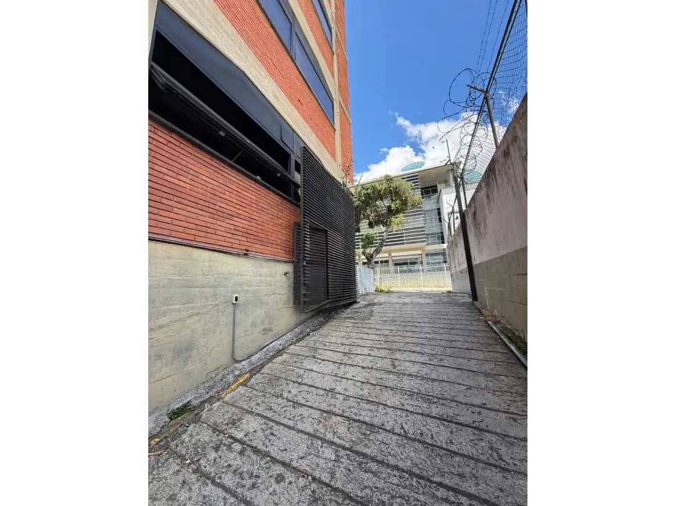 Se vende Edificio 5145m² 20p La Urbina - 3