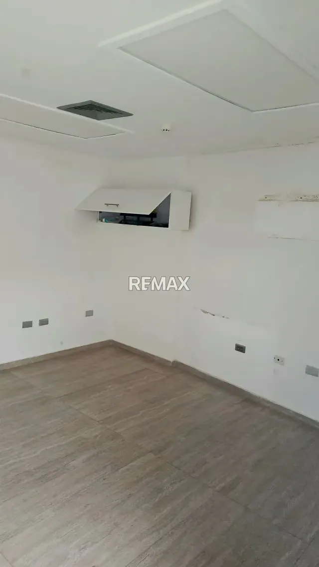 Local comercial de oportunidad - Av. 8 Santa Rita con calle 62 Maracaibo - 11