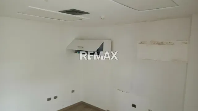 Local comercial de oportunidad - Av. 8 Santa Rita con calle 62 Maracaibo - 12