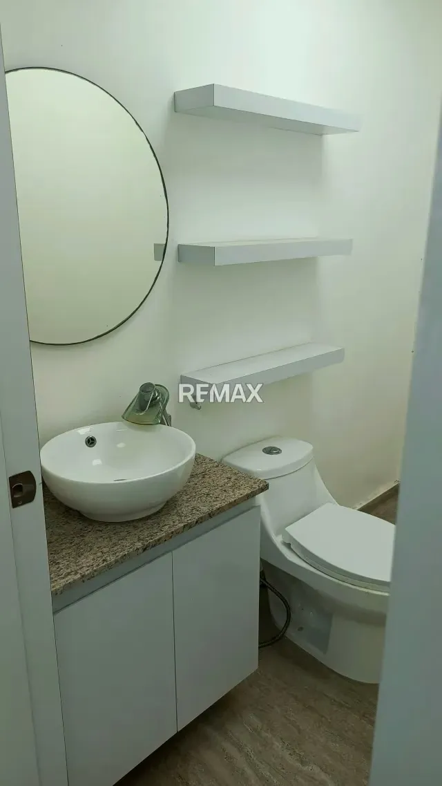 Local comercial de oportunidad - Av. 8 Santa Rita con calle 62 Maracaibo - 18