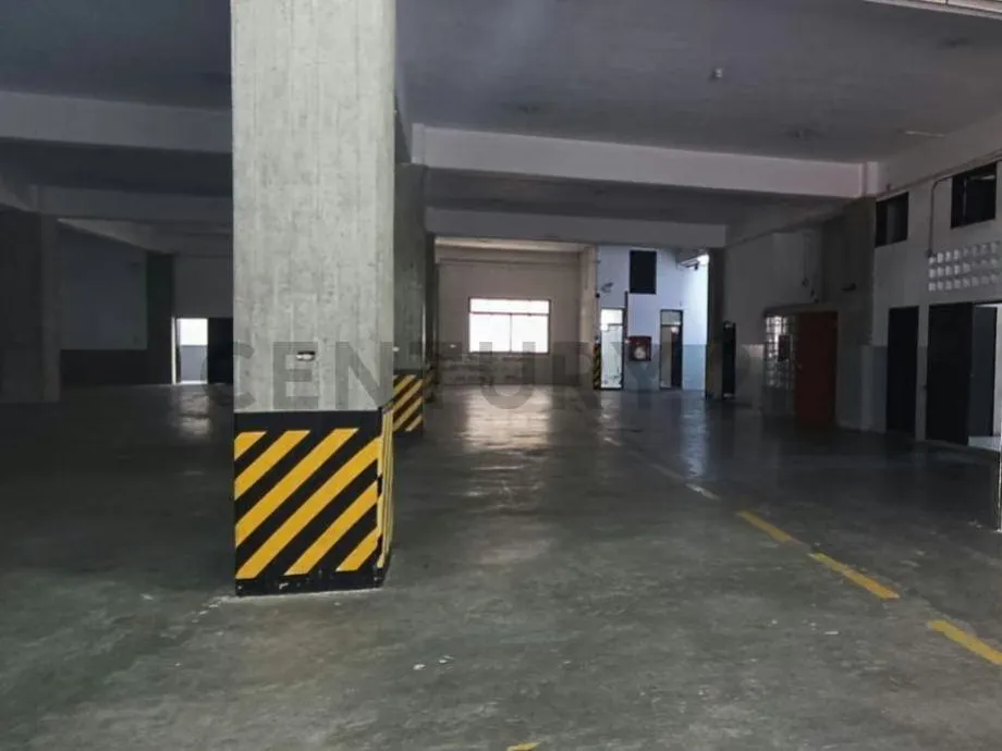 Amplio Galpón ubicado en en Mariches, a cinco minutos de la urbanizacion Miranda - 9