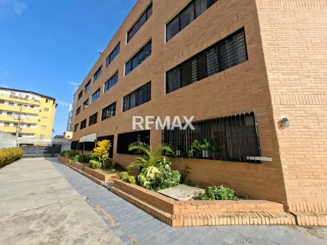 EN VENTA AMPLIO Y COMODO APARTAMENTO PLANTA BAJA EN EL CONJUNTO ALBATROZ EN LA AVENIDA SILVA DE TUCACAS - 19