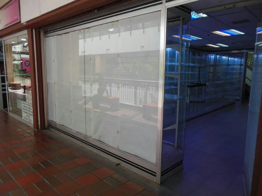 Local Comercial en Venta en Prados del Este, Distrito Metropolitano - 4
