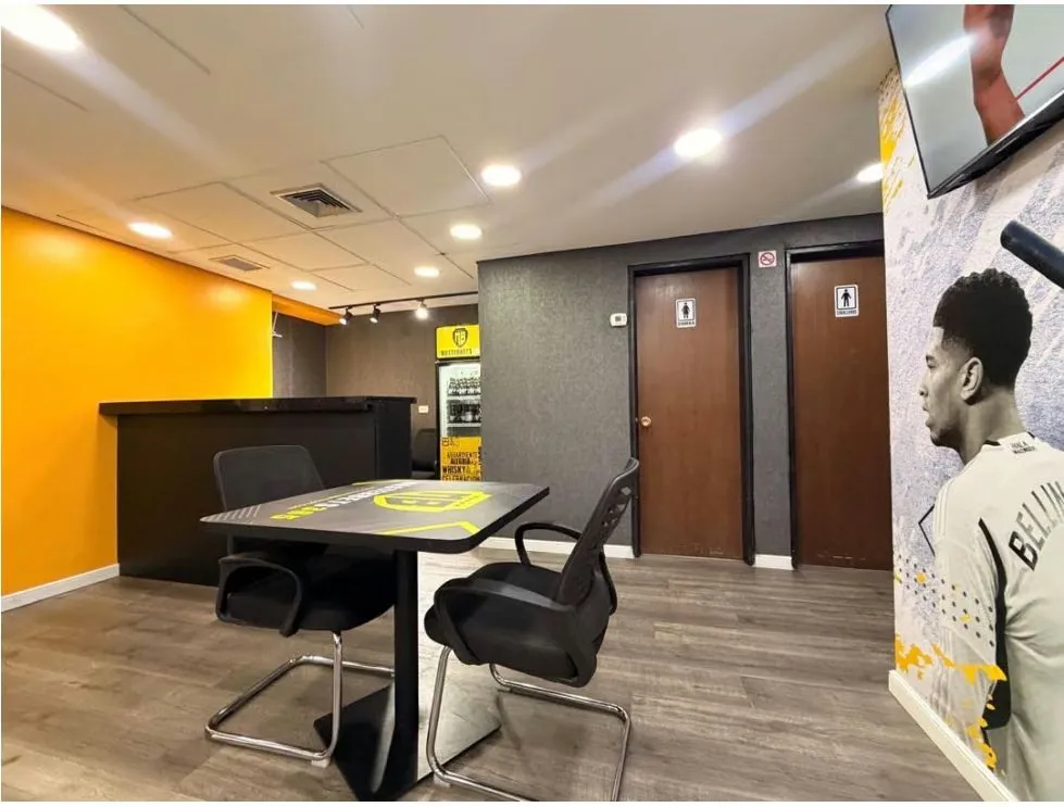 Vendo local comercial 160m2 Las Mercedes 0335 - 14