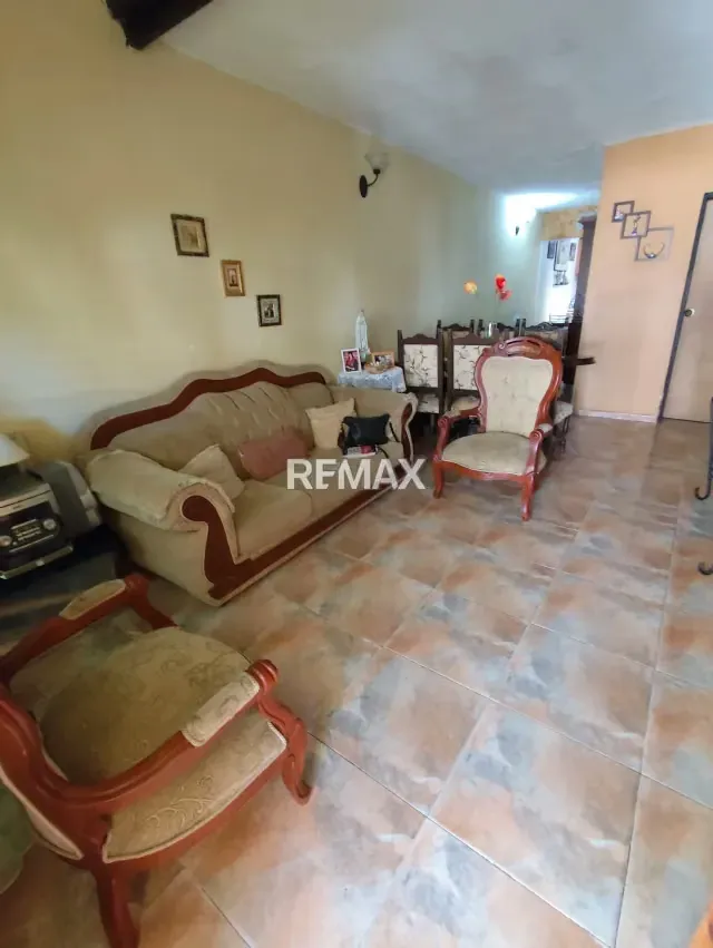 CASA EN VENTA EN LOMAS DE LA HACIENDA, SAN DIEGO - 3