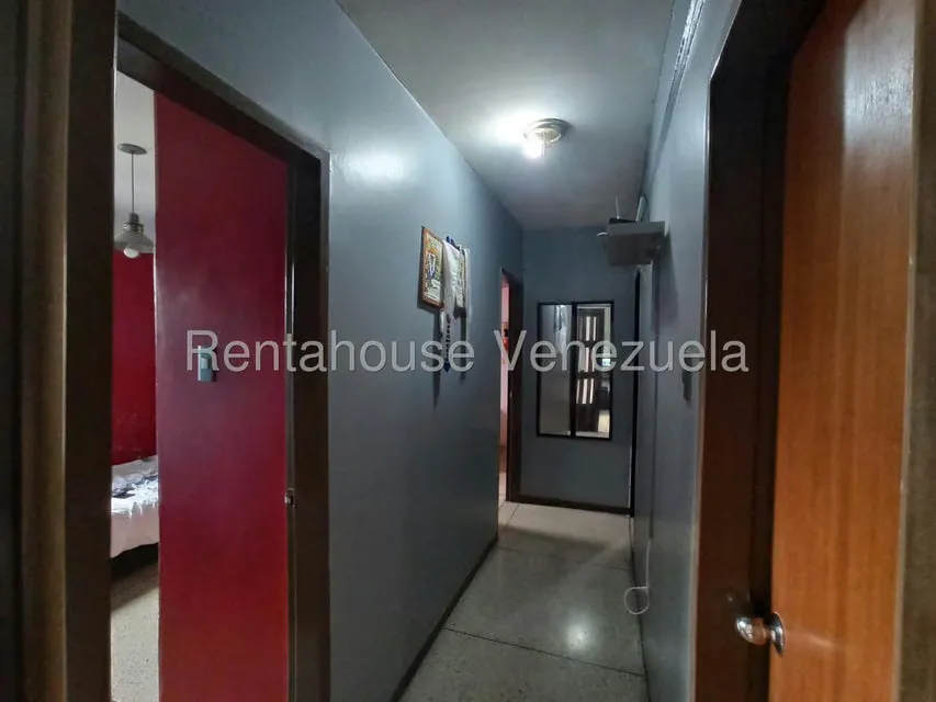Apartamento (1 Nivel) en Venta en Centro, Lara - 24