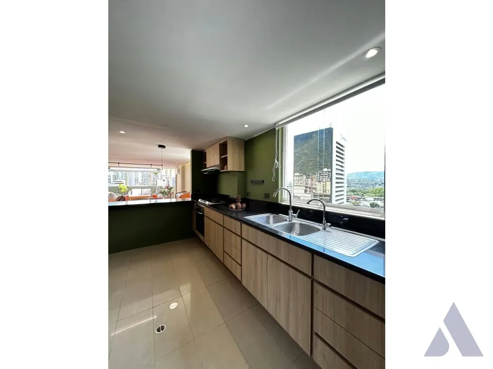 Alqulo apartamento 240m2 Los Palos Grandes 2068 - 13