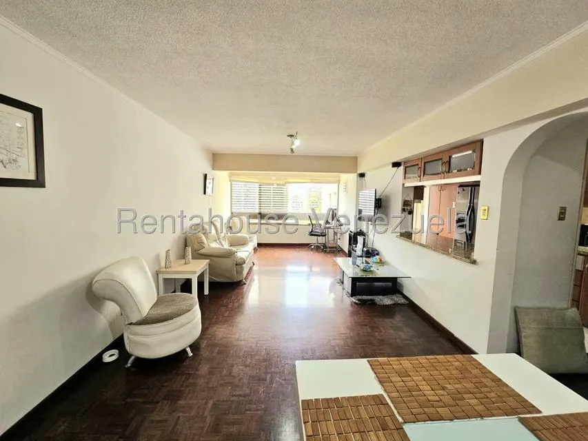 Apartamento (1 Nivel) en Venta en Los Samanes, Distrito Metropolitano - 2