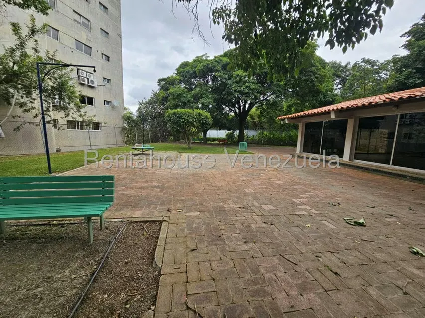 Apartamento (1 Nivel) en Venta en Los Samanes, Distrito Metropolitano - 25