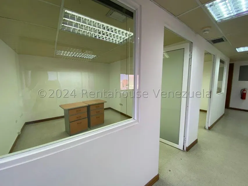 Oficina en Alquiler en 5 de Julio, Zulia - 5