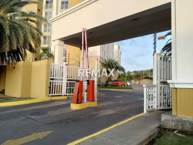 SE VENDE APARTAMENTO MODERNO RESIDENCIAS CASA SOL PUERTO LA CRUZ COMPLEJO TURÍSTICO EL MORRO - 2