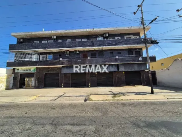 Apartamento en Calle Falcon del Centro - 2