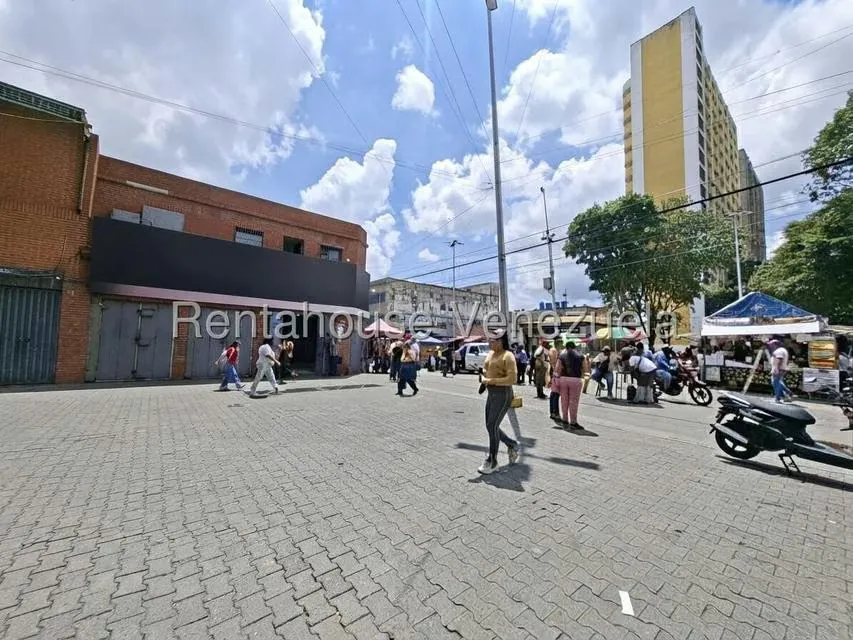 Local Comercial en Alquiler en Catia, Distrito Metropolitano - 11