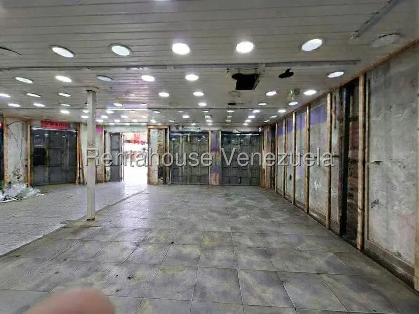 Local Comercial en Alquiler en Catia, Distrito Metropolitano - 3