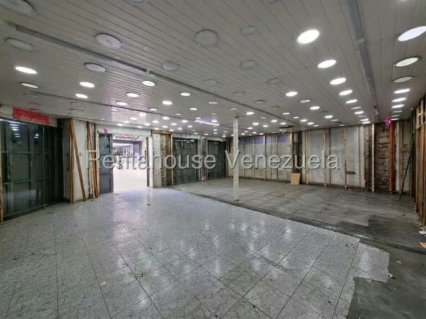 Local Comercial en Alquiler en Catia, Distrito Metropolitano - 5