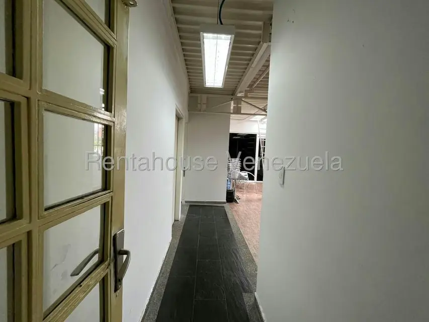 Oficina en Alquiler en La Campiña, Distrito Metropolitano - 2