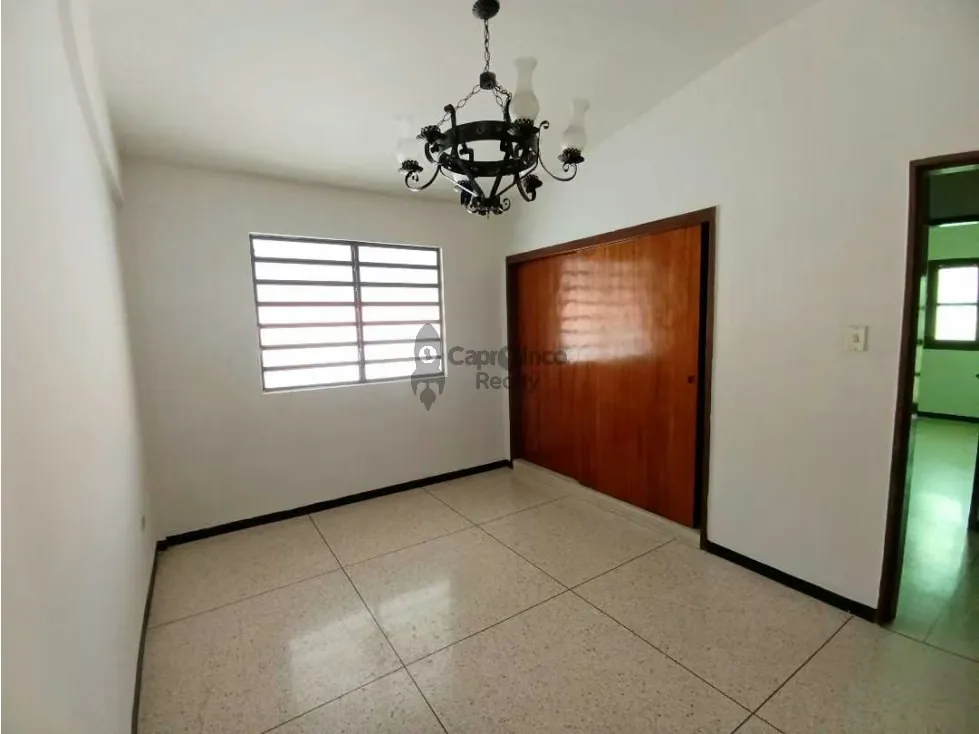 EN VENTA APARTOQUINTA EN TRIGAL SUR. CALLE CERRADA - 11