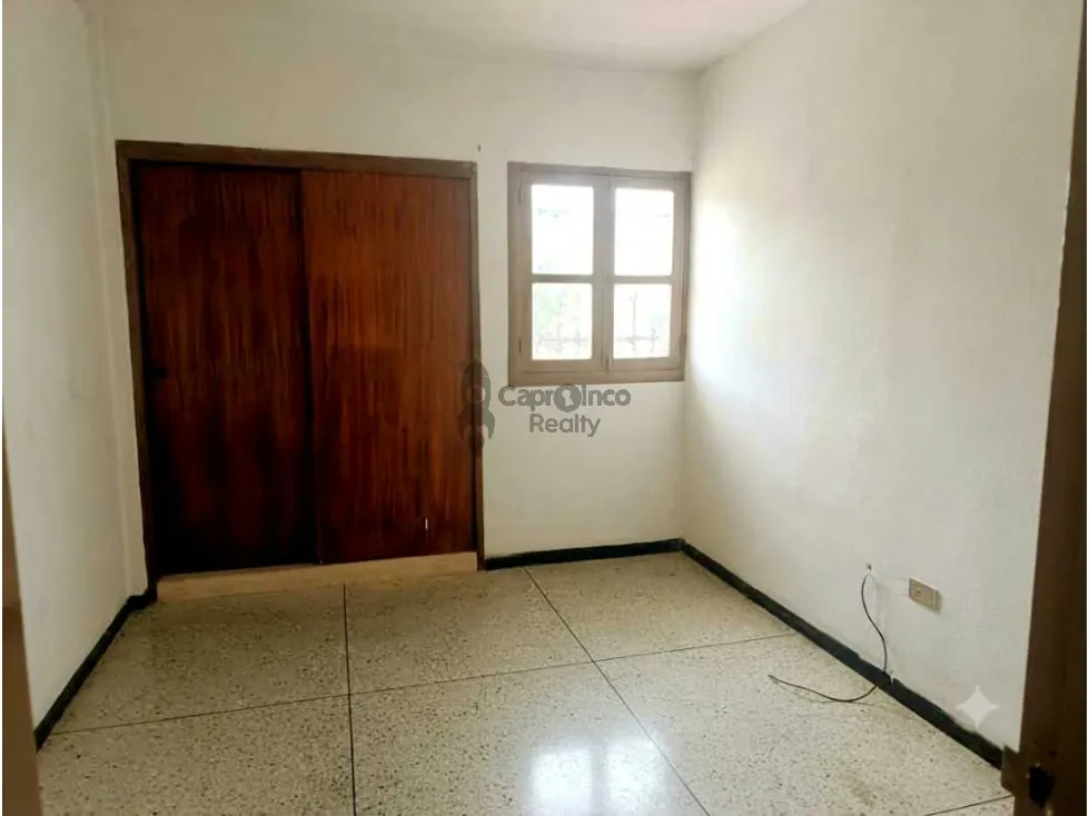 EN VENTA APARTOQUINTA EN TRIGAL SUR. CALLE CERRADA - 6