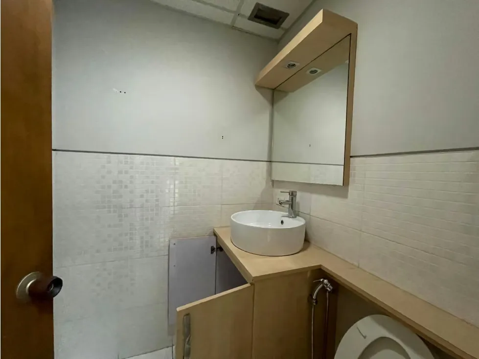 Se vende Oficina 130m² Las Mercedes - 17