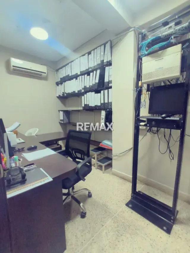 Venta de Casa Comercial Clinica, Spa, Laboratorio, Studio De Belleza - 19