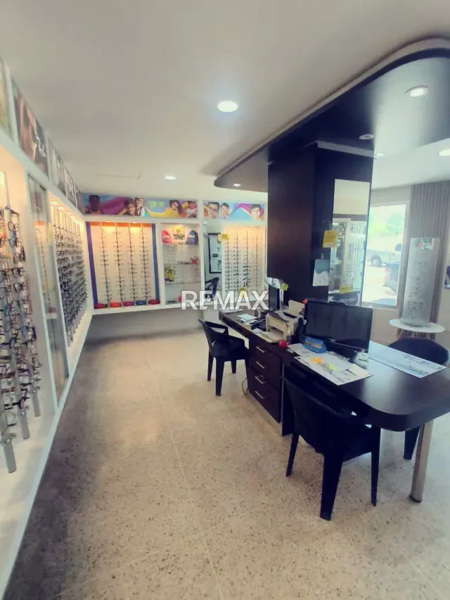 Venta de Casa Comercial Clinica, Spa, Laboratorio, Studio De Belleza - 6