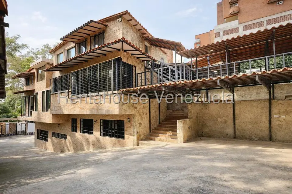 Casa (Multipes Niveles) en Venta en Oripoto, Distrito Metropolitano - 2