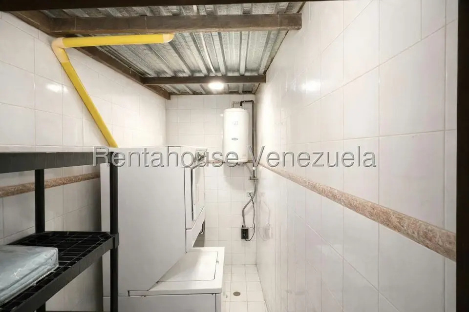 Casa (Multipes Niveles) en Venta en Oripoto, Distrito Metropolitano - 22