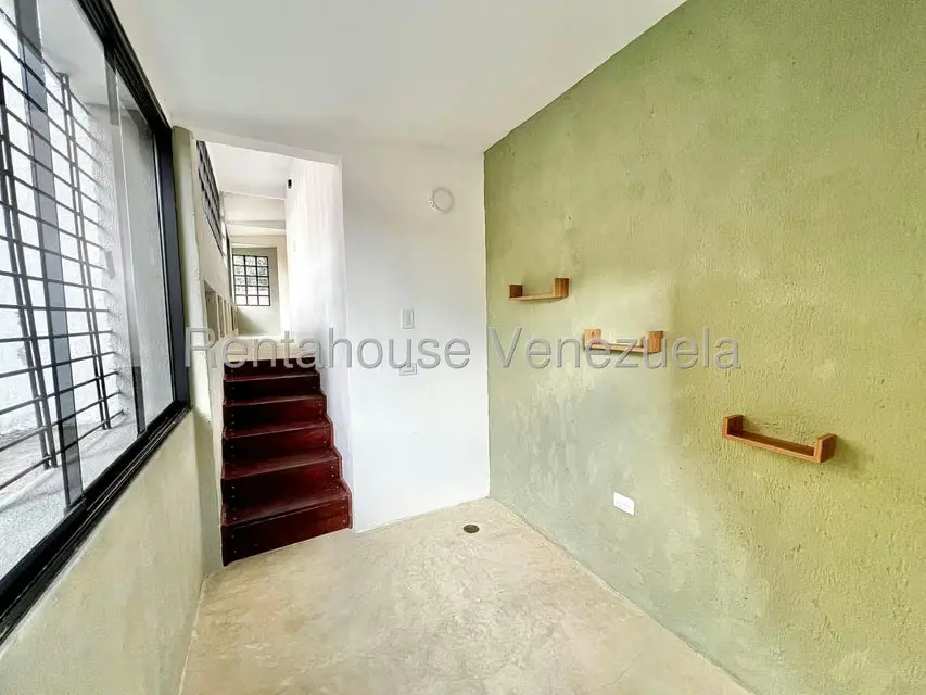 Casa (Multipes Niveles) en Venta en Oripoto, Distrito Metropolitano - 32