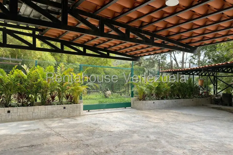Casa (Multipes Niveles) en Venta en Oripoto, Distrito Metropolitano - 4