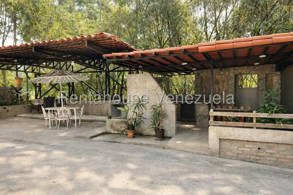 Casa (Multipes Niveles) en Venta en Oripoto, Distrito Metropolitano - 5