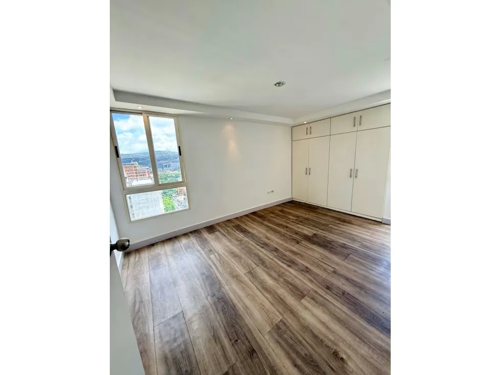 Alquilo apartamento remodelado 155m2 Altamira Sur 6818 - 3