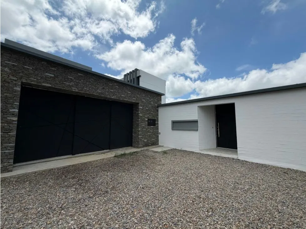 MEG-Venta de Townhouse en Altos de Los Guayabitos 3H+S/4B/5P