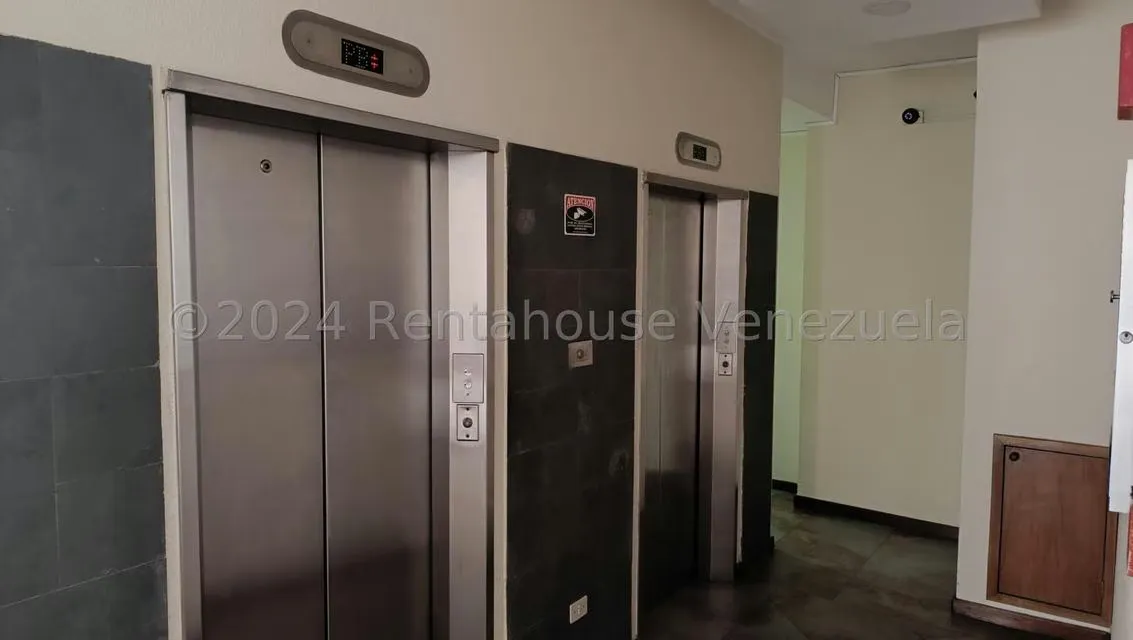 Apartamento (Multiples Niveles) en Venta en Las Palmas, Distrito Metropolitano - 3