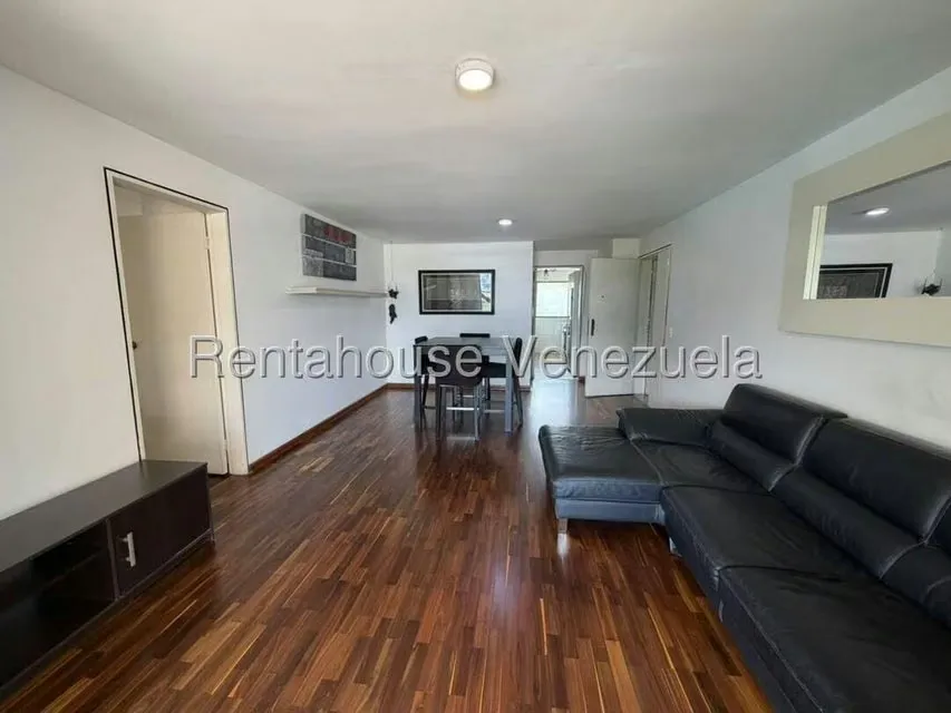 Apartamento (1 Nivel) en Alquiler en Los Samanes, Distrito Metropolitano - 4