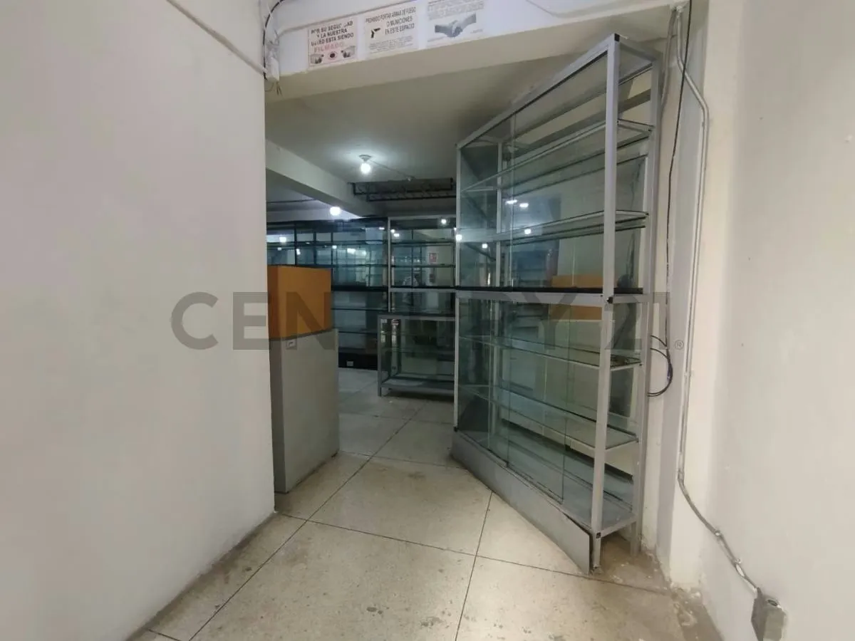 Local Comercial 98M2 en Alquiler Quinta Crespo - 3
